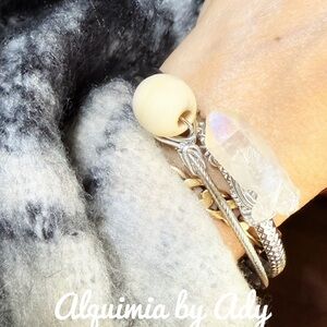 Silver bangle bracelet with selenite
